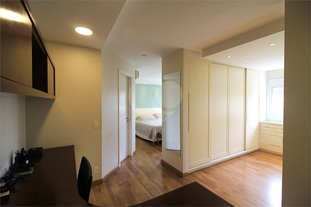 COBERTURA DUPLEX À VENDA COM 3 QUARTOS E 5 VAGAS NO ALTO DA LAPA