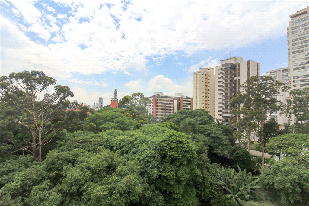 COBERTURA DUPLEX À VENDA COM 3 QUARTOS E 5 VAGAS NO ALTO DA LAPA