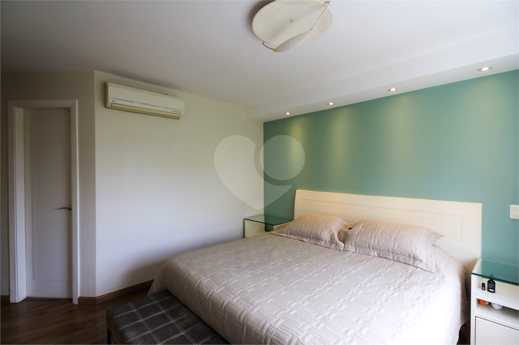 COBERTURA DUPLEX À VENDA COM 3 QUARTOS E 5 VAGAS NO ALTO DA LAPA