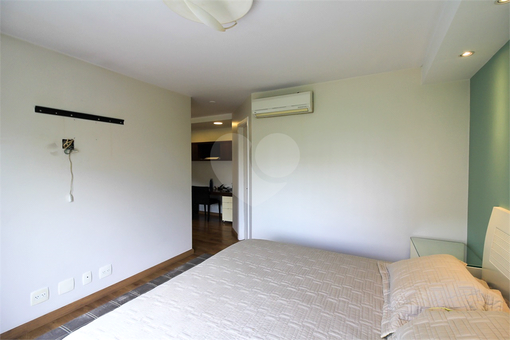 COBERTURA DUPLEX À VENDA COM 3 QUARTOS E 5 VAGAS NO ALTO DA LAPA
