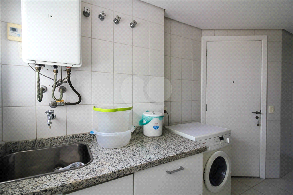 COBERTURA DUPLEX À VENDA COM 3 QUARTOS E 5 VAGAS NO ALTO DA LAPA