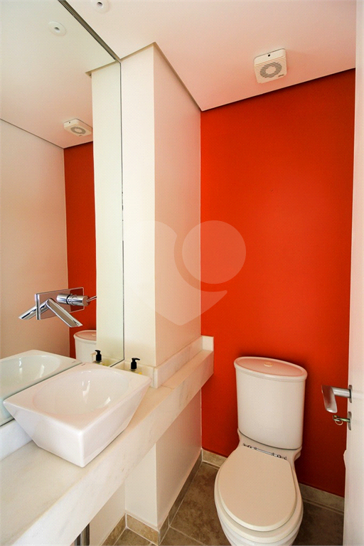 COBERTURA DUPLEX À VENDA COM 3 QUARTOS E 5 VAGAS NO ALTO DA LAPA
