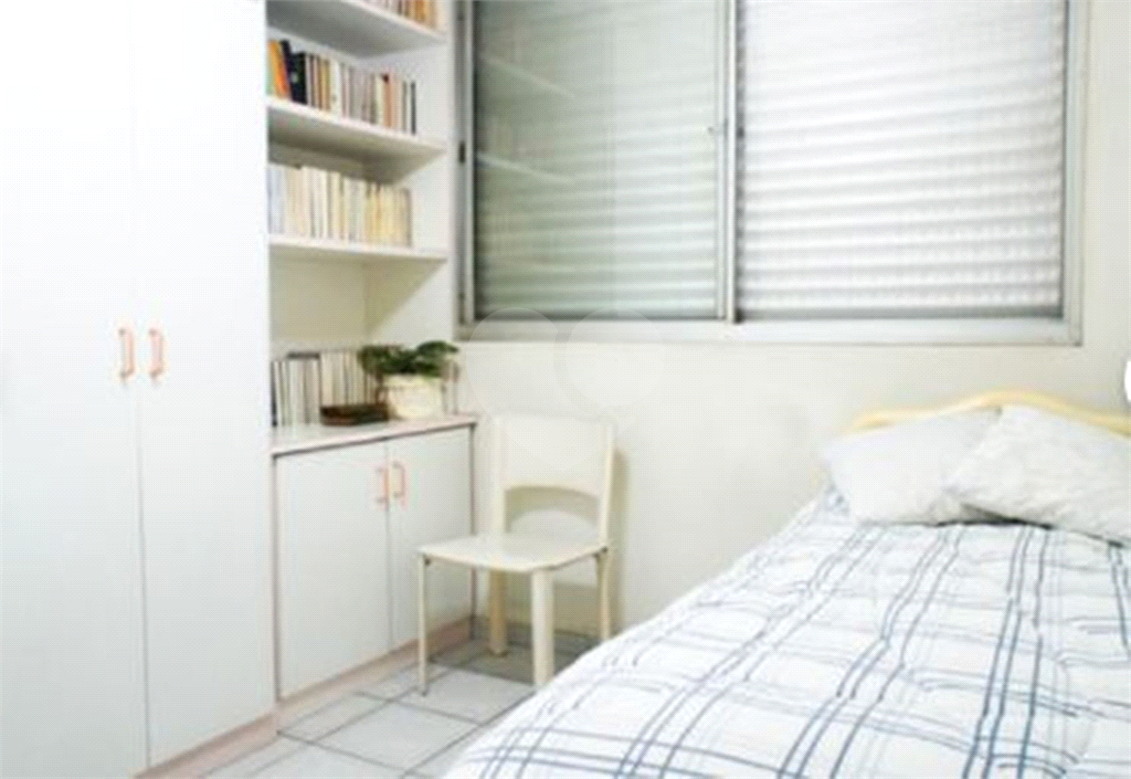 APARTAMENTO em VILA SANTA CATARINA