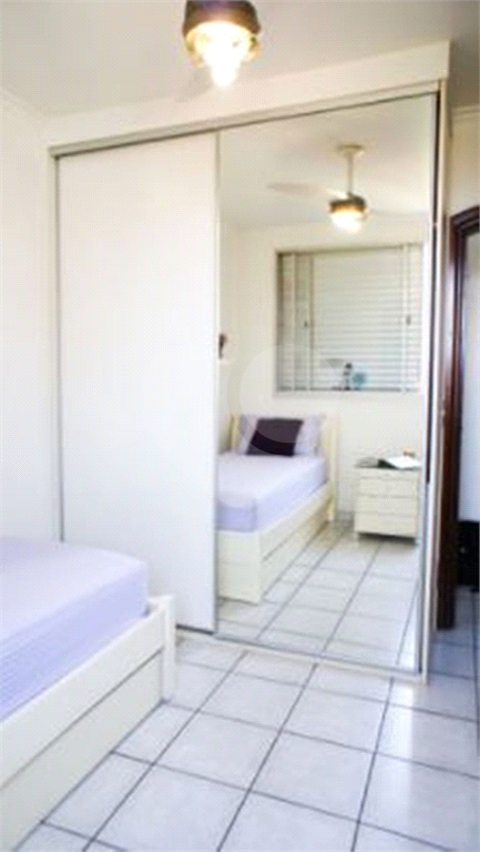 APARTAMENTO em VILA SANTA CATARINA
