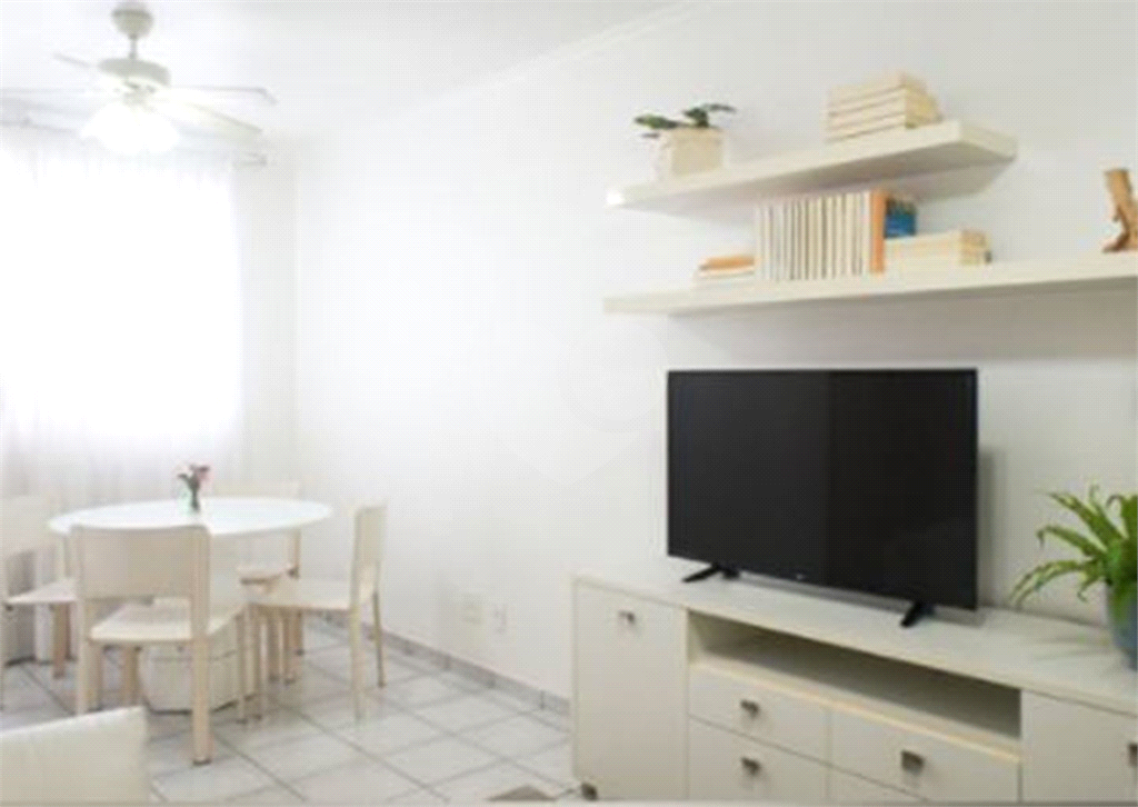 APARTAMENTO em VILA SANTA CATARINA