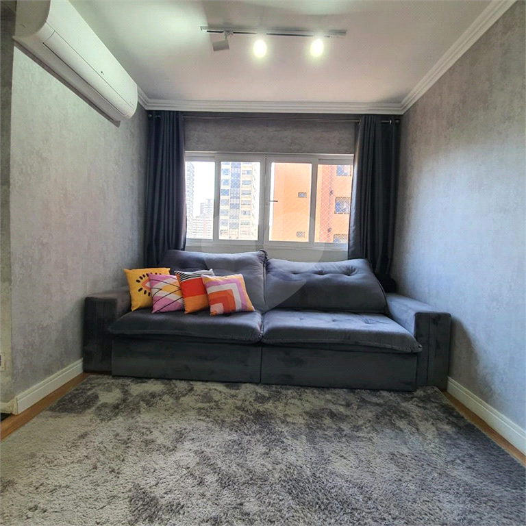 APARTAMENTO em MOEMA