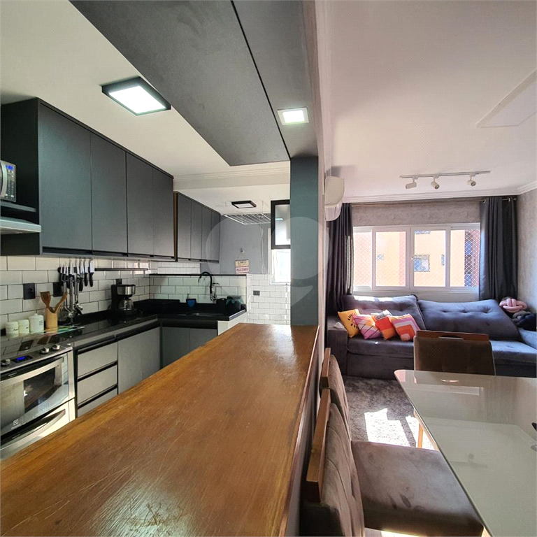 APARTAMENTO em MOEMA