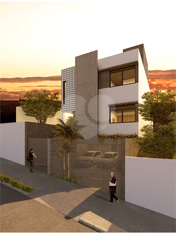 Sobrado Duplex - Estilo Condomínio - prox. Vila Augusta - 3 Suítes -05 Vagas Auto.