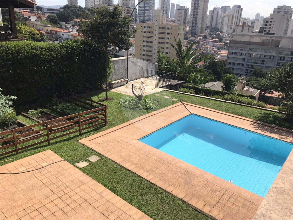 SOBRADO em SANTANA