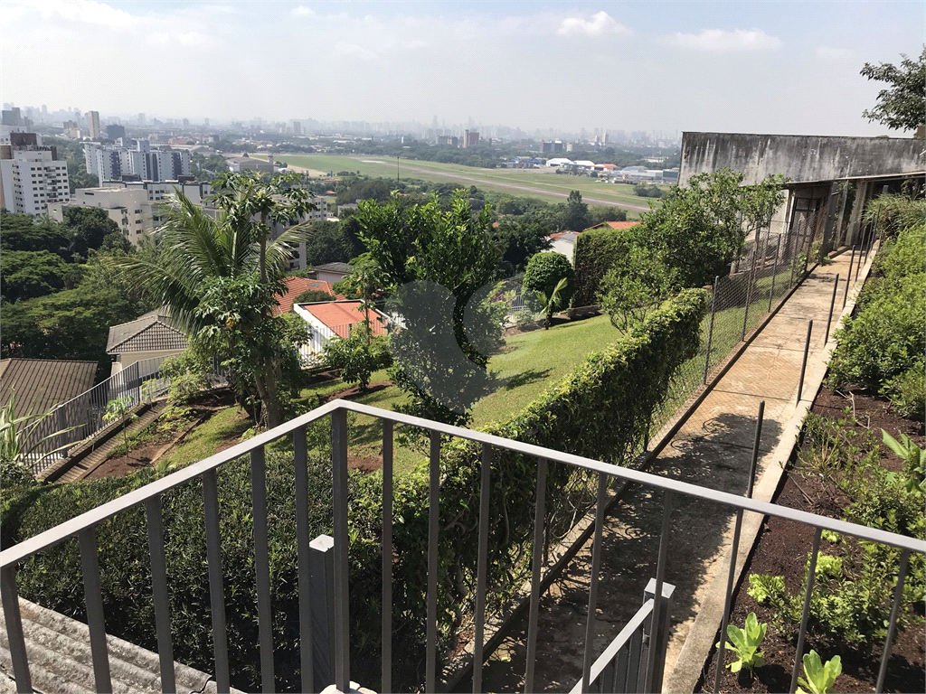 SOBRADO em SANTANA
