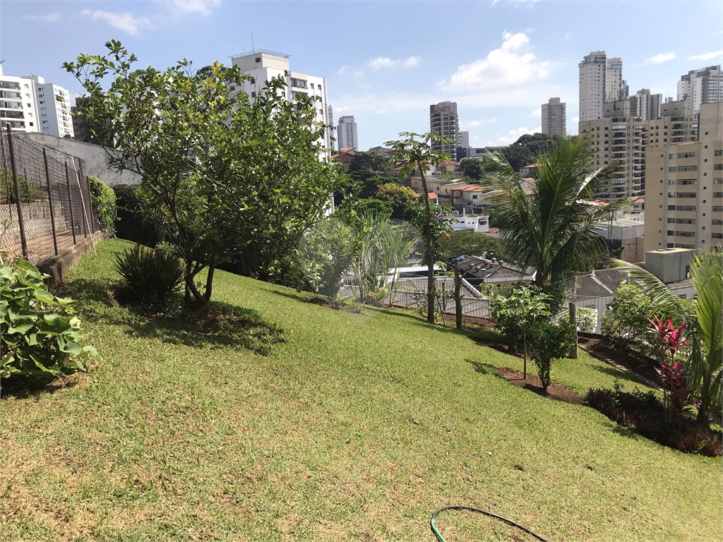 SOBRADO em SANTANA