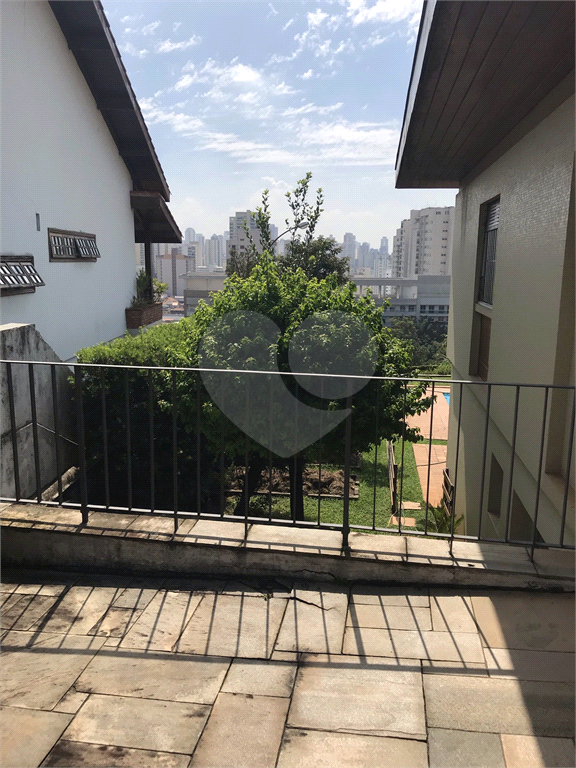 SOBRADO em SANTANA