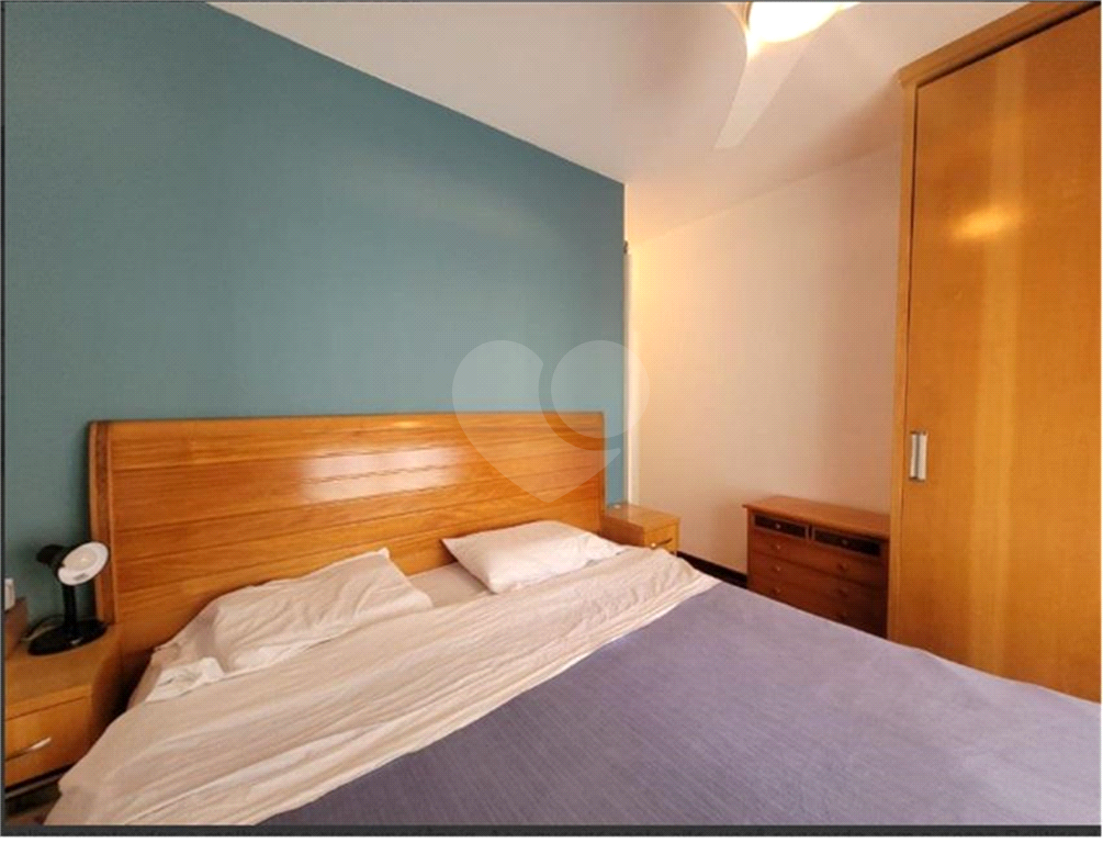 Apartamento na Rua Dr. Tomas Carvalhal, de frente, andar alto, 3 suítes, lazer e portaria 24 horas