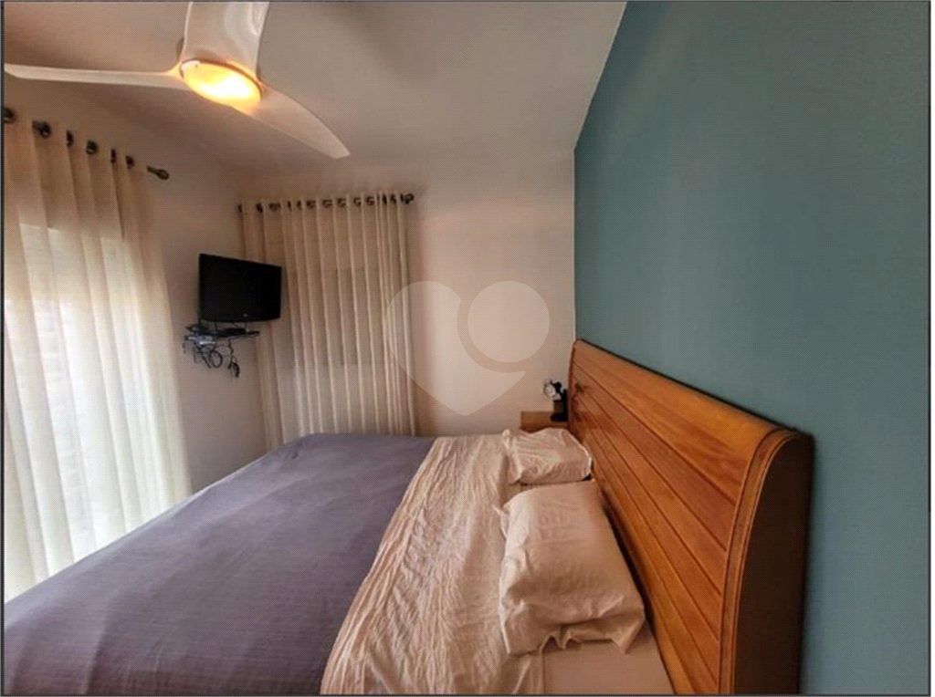 Apartamento na Rua Dr. Tomas Carvalhal, de frente, andar alto, 3 suítes, lazer e portaria 24 horas