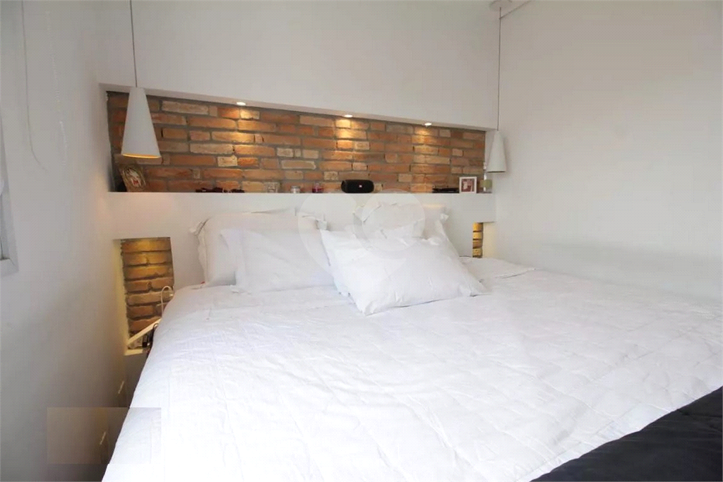 APARTAMENTO em MORUMBI