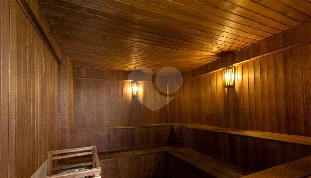 APARTAMENTO em MORUMBI