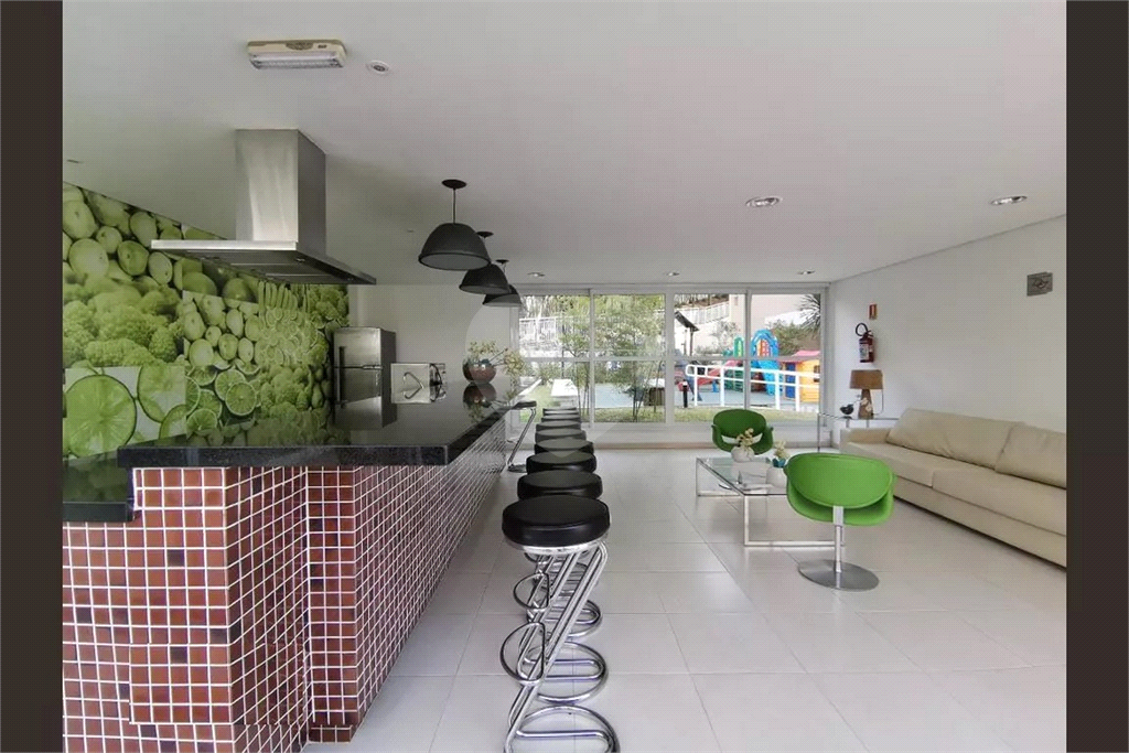 APARTAMENTO em MORUMBI