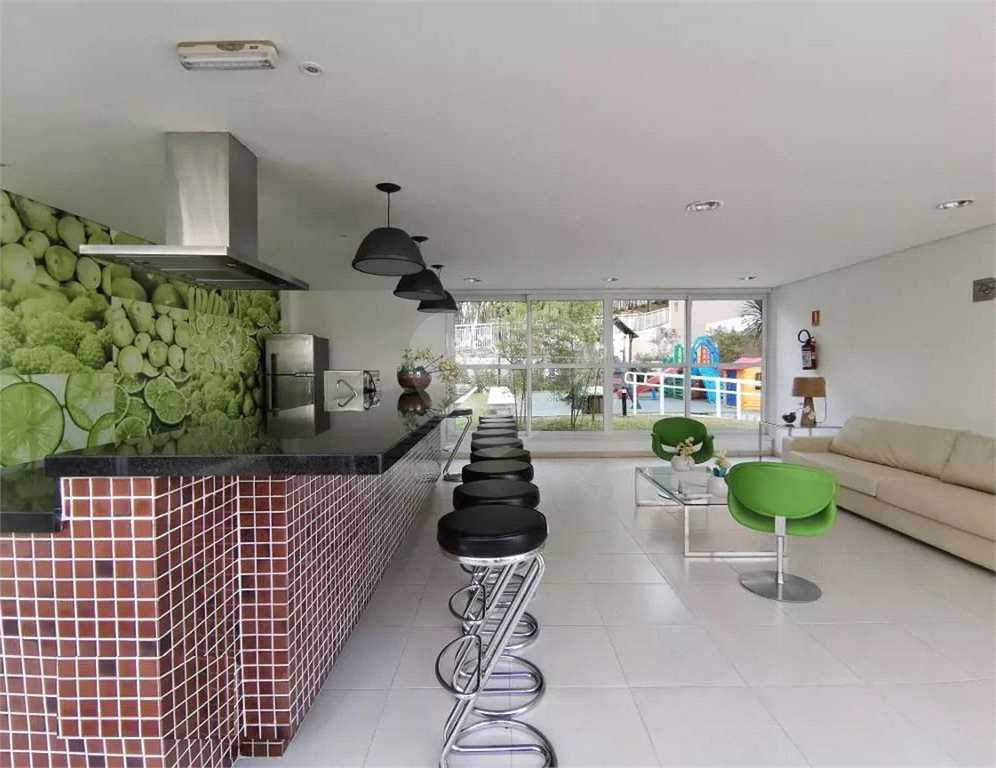 APARTAMENTO em MORUMBI