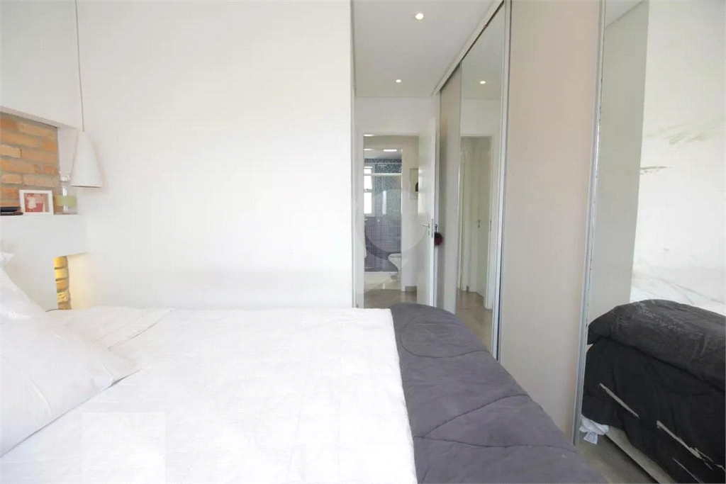 APARTAMENTO em MORUMBI