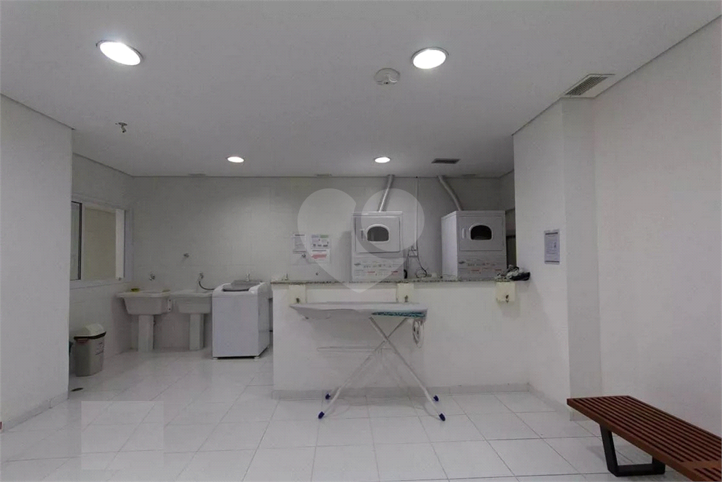 APARTAMENTO em MORUMBI