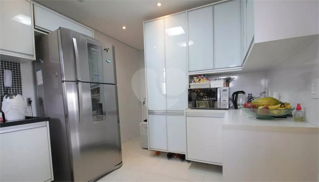 APARTAMENTO em MORUMBI