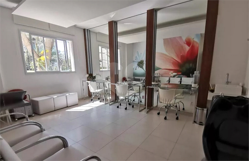 APARTAMENTO em MORUMBI