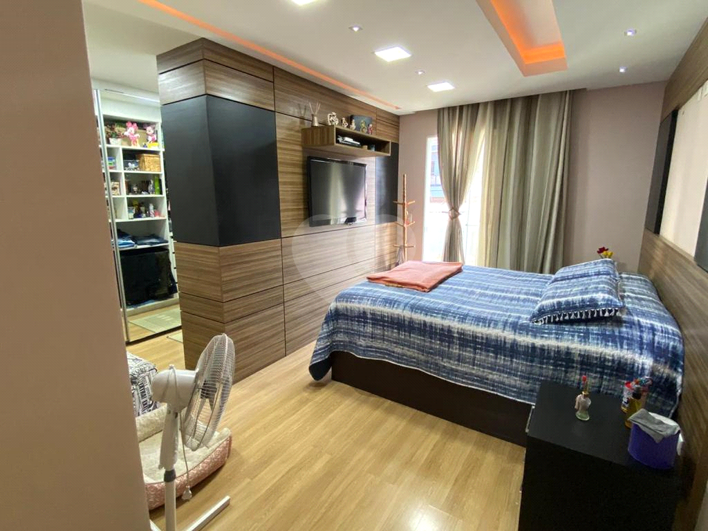 BELÍSSIMO SOBRADO COM TRES SUITES - VILA NIVI - TUCURUVI