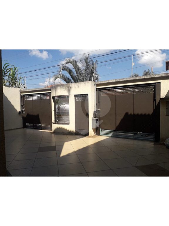 Lindo sobrado alto padrão  com 250m² de área construída no Jd City.
