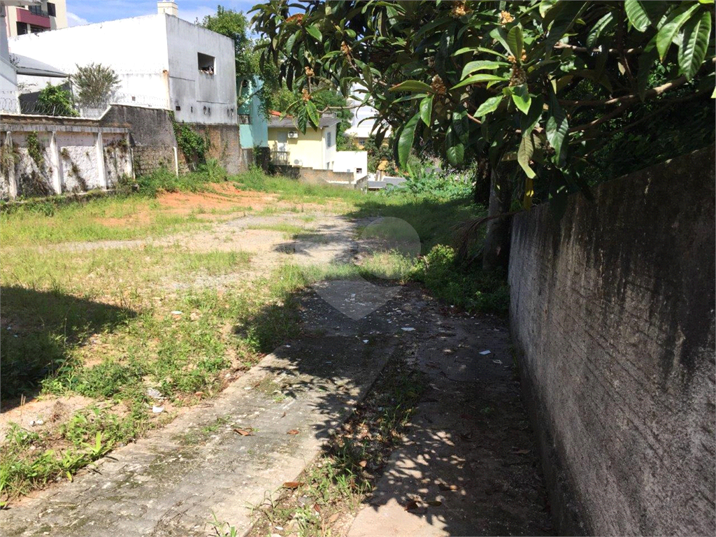 Terreno - 1.200m2 - Área para construção residencial ou comercial
