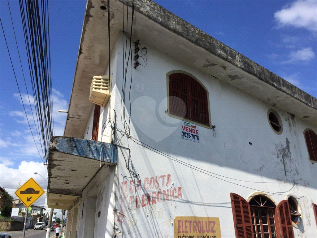 Terreno - 1.200m2 - Área para construção residencial ou comercial