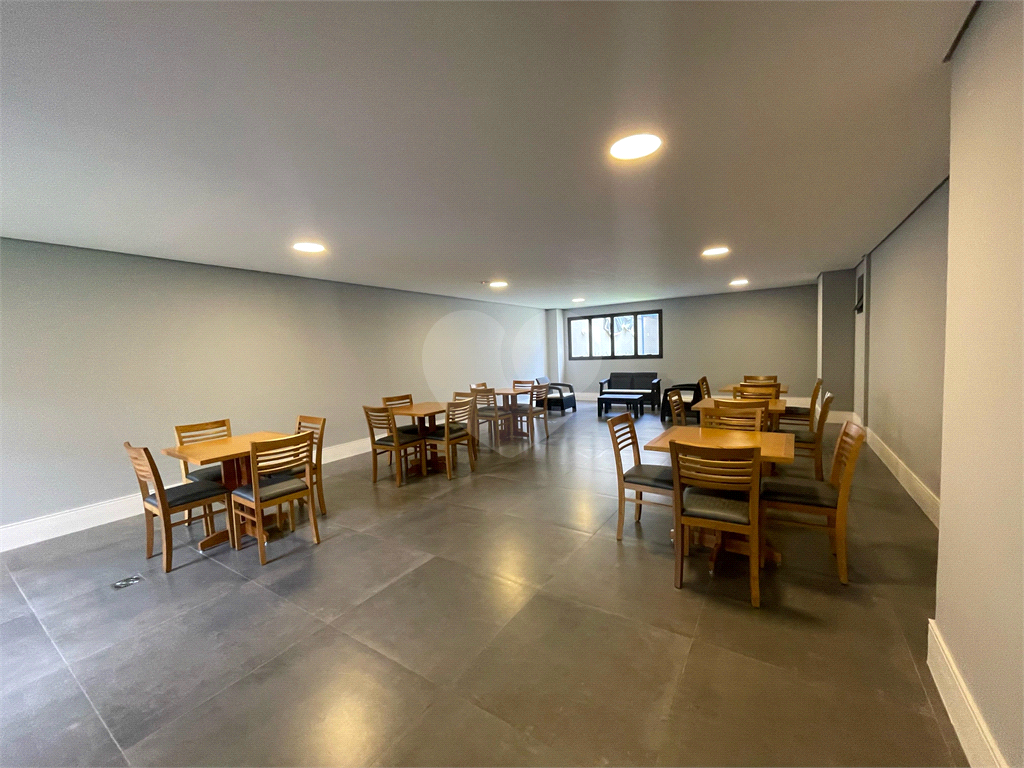 Apartamento novo com 2 quartos à venda na Santa Teresinha!!