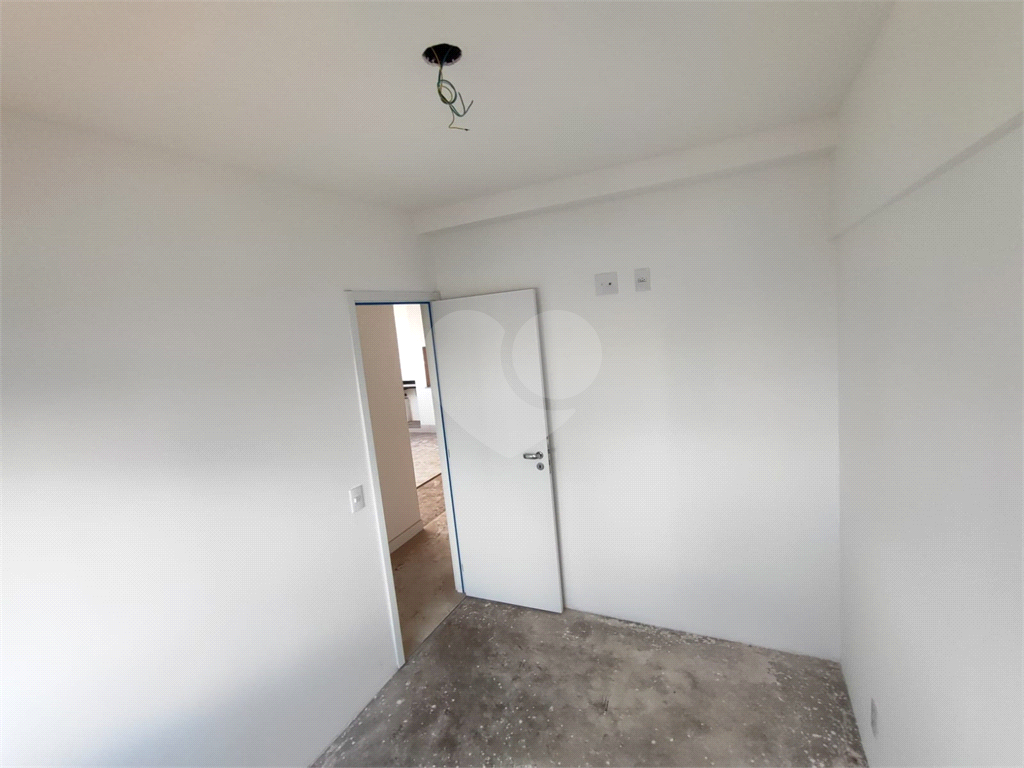 Apartamento novo com 2 dormitórios à venda na Santa Teresinha!!