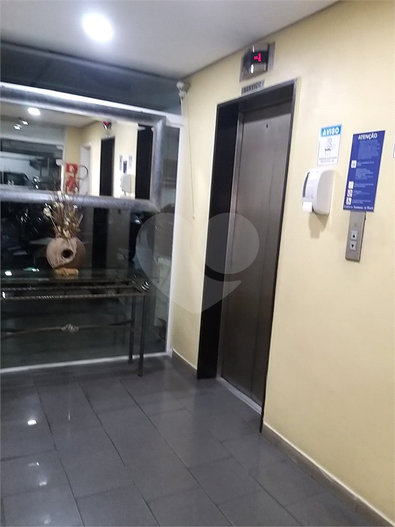 sala comercial  em Santana 28 m², 01 banheiros,01 cozinha, 01 vaga de garagem , bem localizada