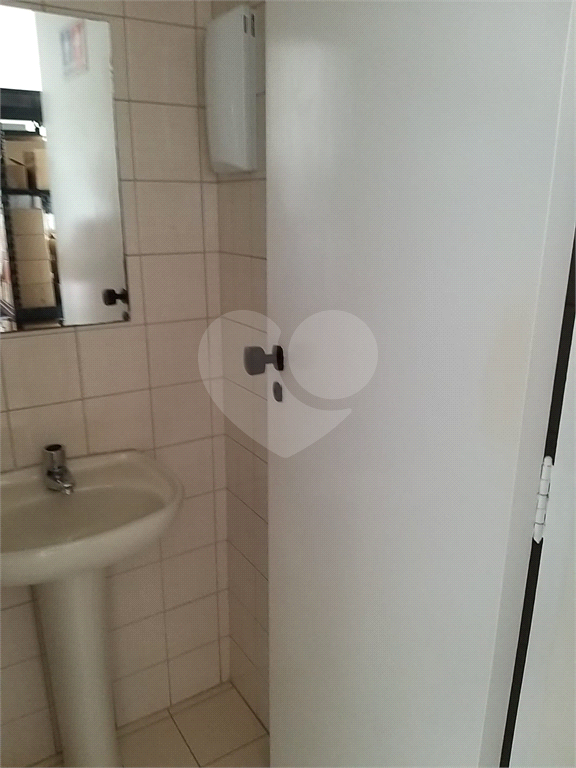 sala comercial  em Santana 28 m², 01 banheiros,01 cozinha, 01 vaga de garagem , bem localizada