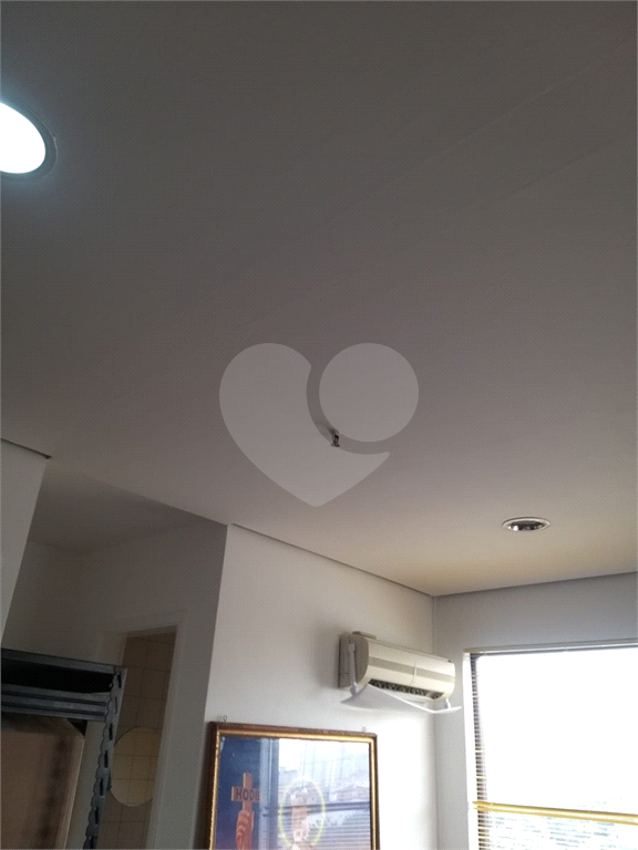 sala comercial  em Santana 28 m², 01 banheiros,01 cozinha, 01 vaga de garagem , bem localizada