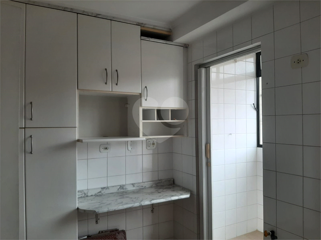 Apartamento à venda e aluguel com 2 quartos, 60m² - Foto 3