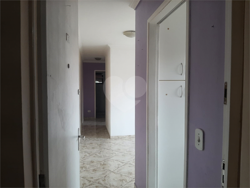 Apartamento à venda e aluguel com 2 quartos, 60m² - Foto 11