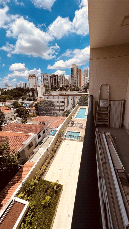 APARTAMENTO em SANTANA