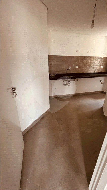 APARTAMENTO em SANTANA