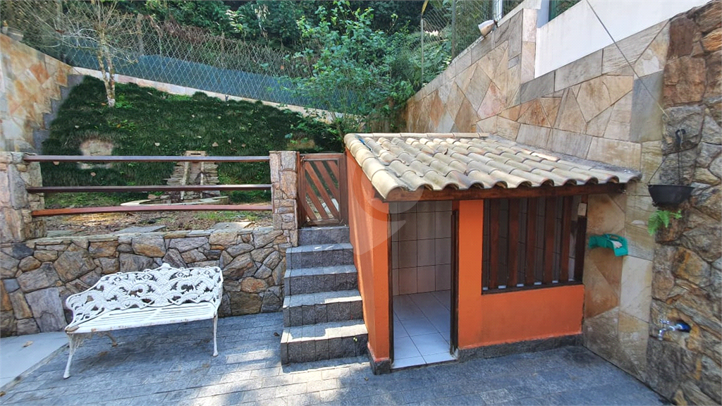 Sobrado Jardim Itatinga