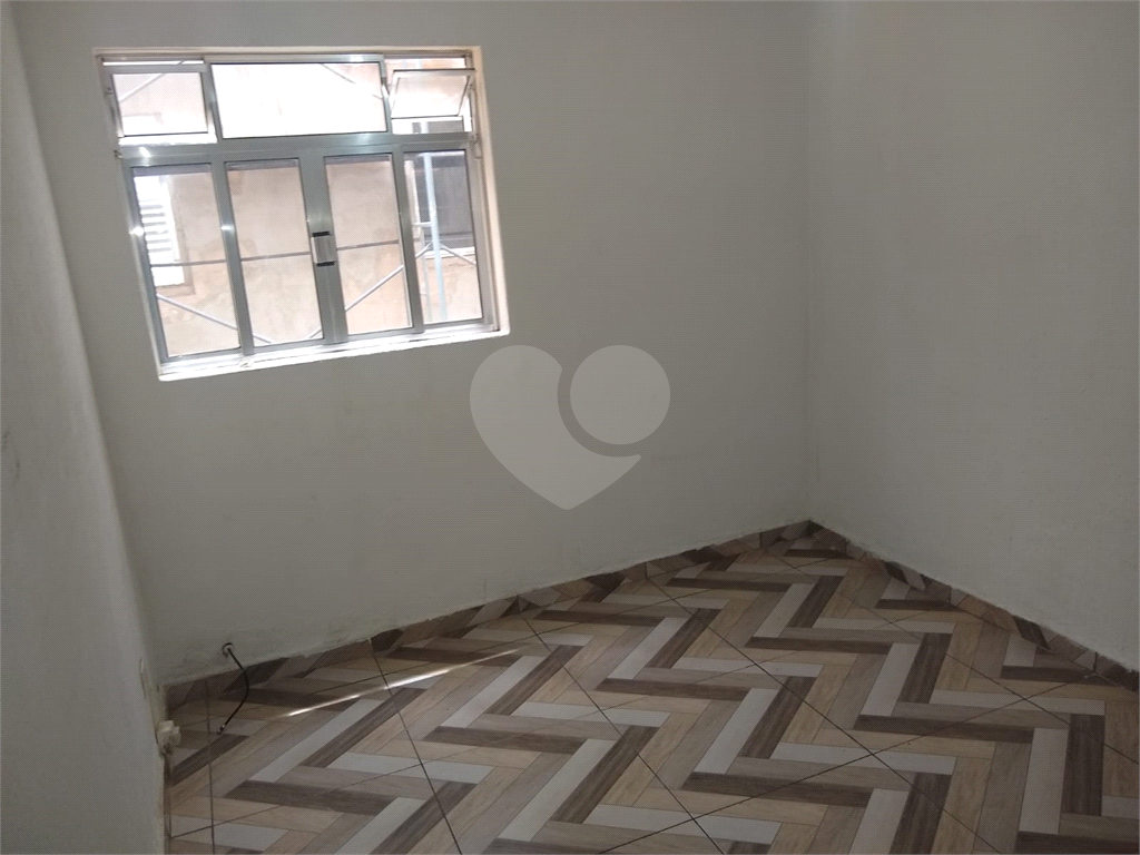 Apartamento com 1 dormitório sem vaga