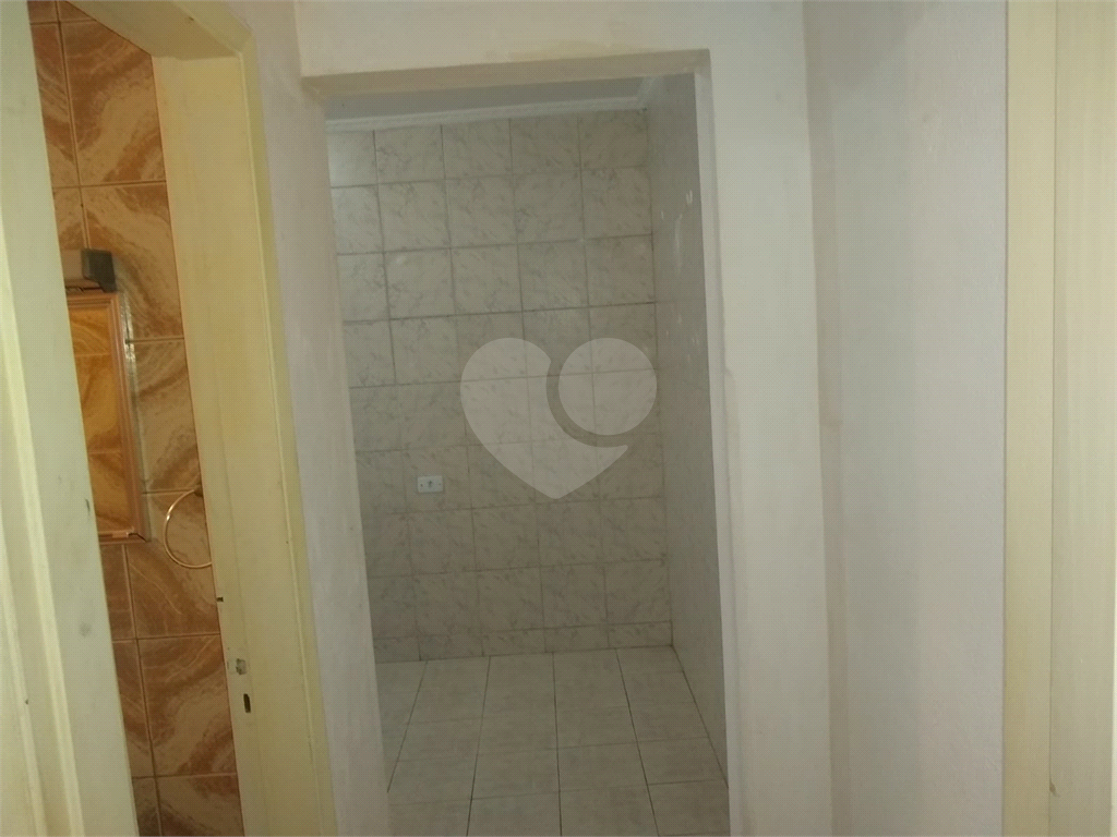 Apartamento com 1 dormitório sem vaga