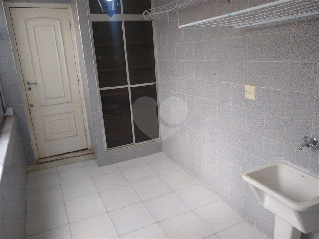 Apartamento com 1 dormitório sem vaga