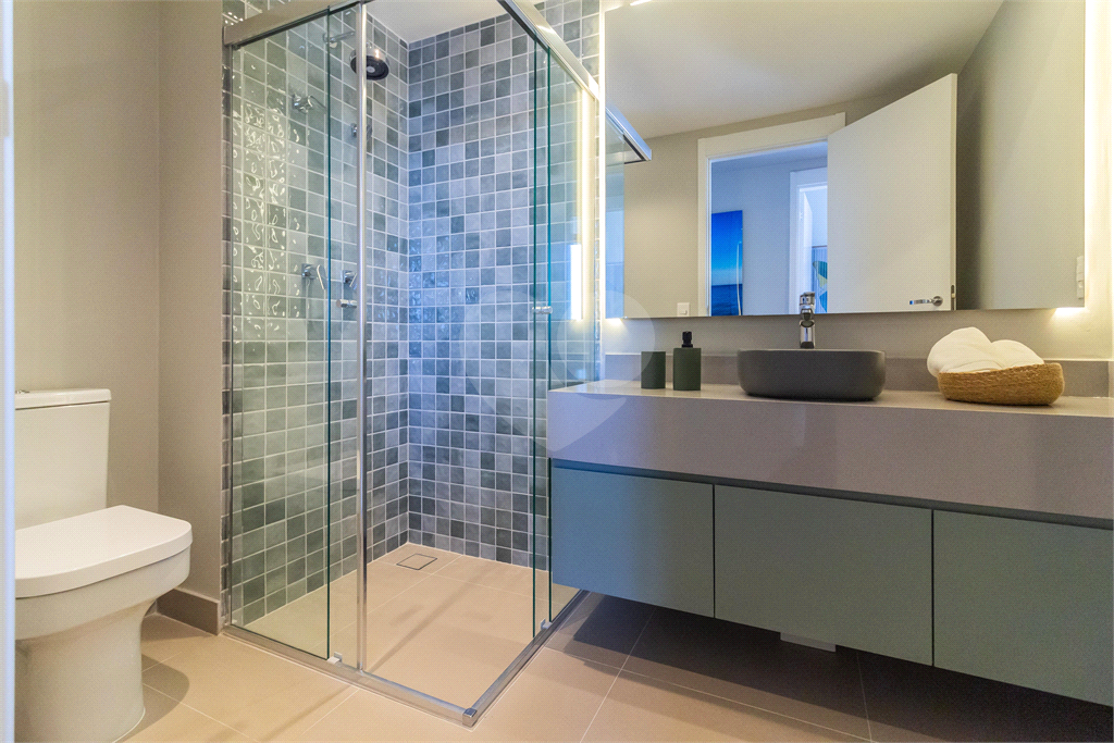 APARTAMENTO À VENDA MOBILIADO COM 128M2 - 3 QUARTOS - 2 VAGAS NA VILA MADALENA