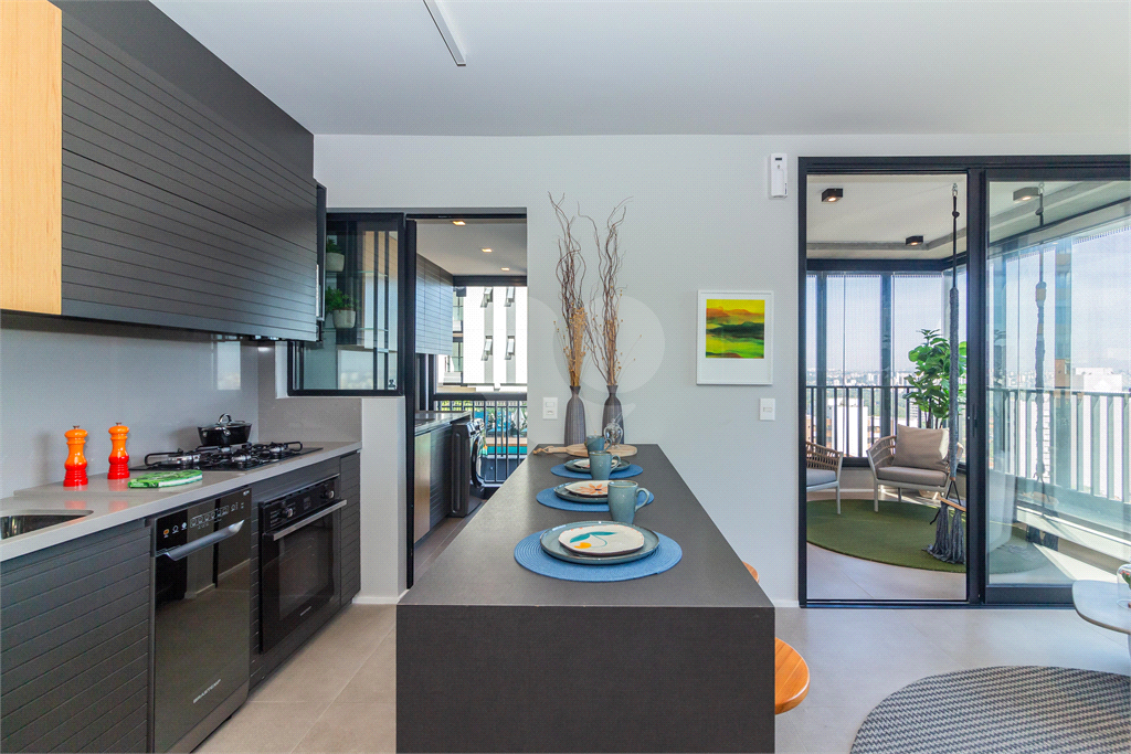 APARTAMENTO À VENDA MOBILIADO COM 128M2 - 3 QUARTOS - 2 VAGAS NA VILA MADALENA