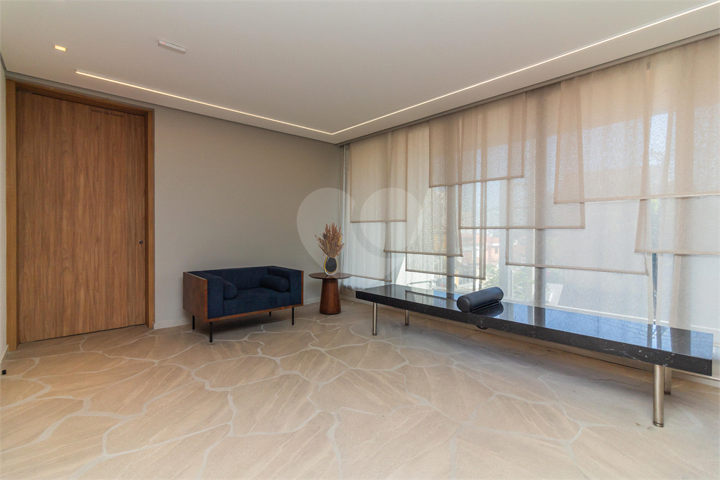 APARTAMENTO À VENDA MOBILIADO COM 128M2 - 3 QUARTOS - 2 VAGAS NA VILA MADALENA