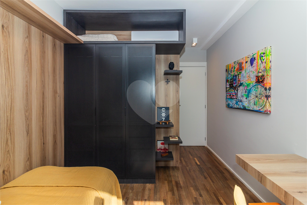 APARTAMENTO À VENDA MOBILIADO COM 128M2 - 3 QUARTOS - 2 VAGAS NA VILA MADALENA
