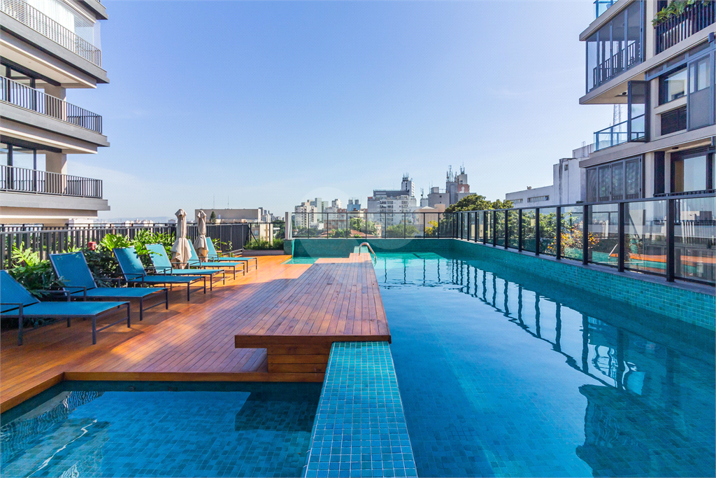 APARTAMENTO À VENDA MOBILIADO COM 128M2 - 3 QUARTOS - 2 VAGAS NA VILA MADALENA
