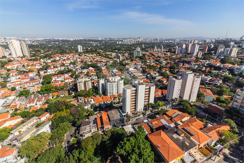 APARTAMENTO À VENDA MOBILIADO COM 128M2 - 3 QUARTOS - 2 VAGAS NA VILA MADALENA
