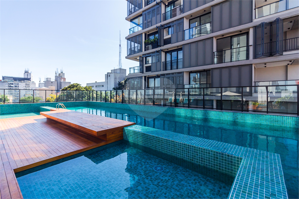 APARTAMENTO À VENDA MOBILIADO COM 128M2 - 3 QUARTOS - 2 VAGAS NA VILA MADALENA